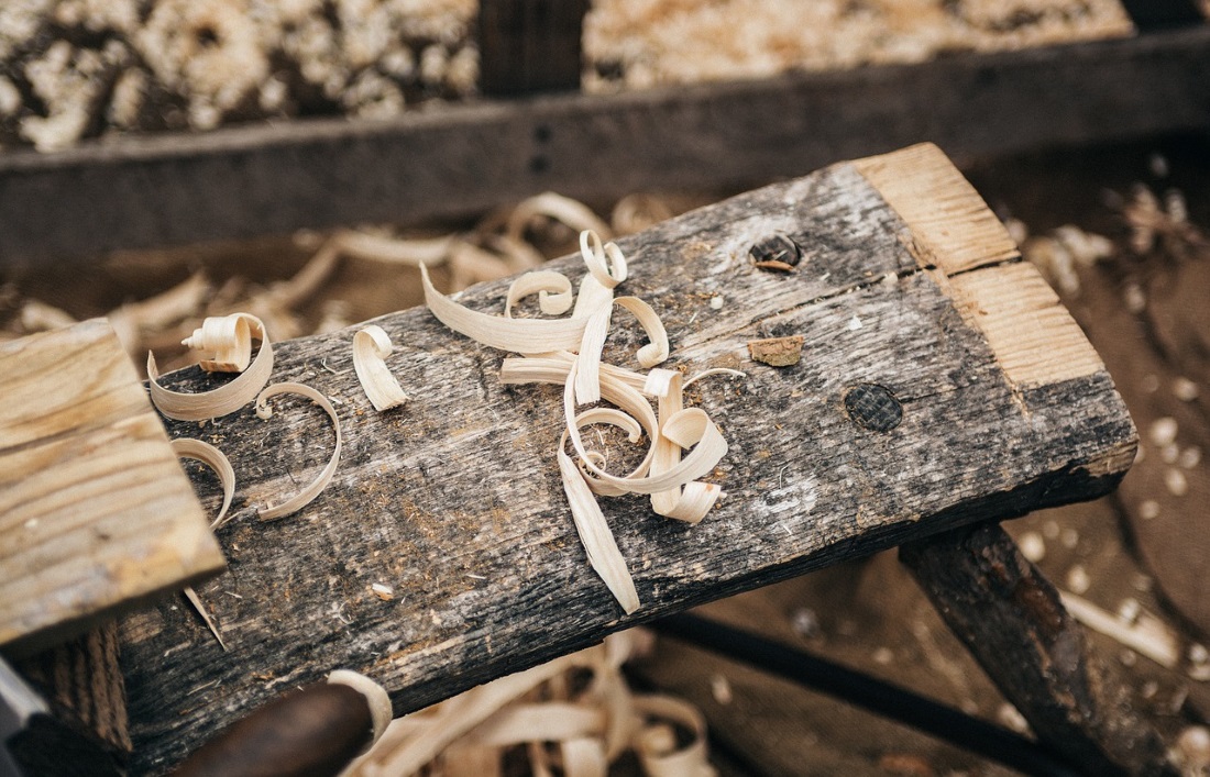 Höhenverstellbaren Tisch selbst bauen